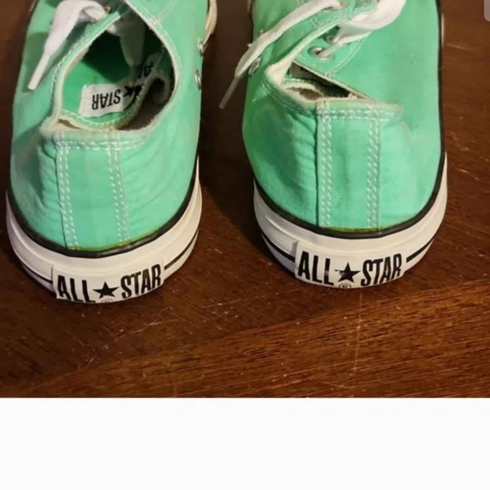 Neon Converse - Picture 3 of 3